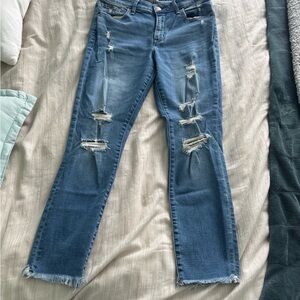 Distressed Mid Rise Ankle Jeans